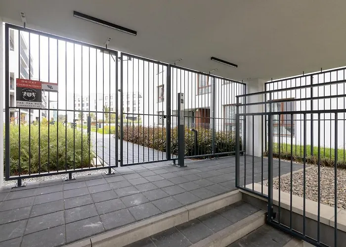 Royal Wilanow Stylish By Bookinghost *